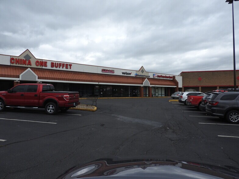 More Photos Of 1-61 Ohio River Plz, Gallipolis Unknown For Lease