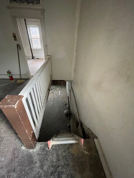 More Photos Of 138 S 48th St, Philadelphia Apartments For Sale