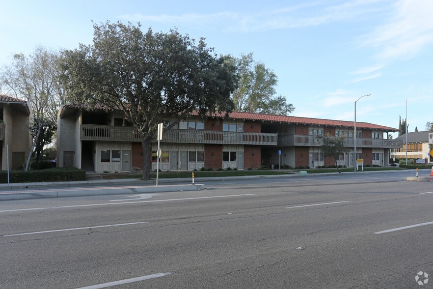 Primary Photo Of 17632 Irvine Blvd, Tustin Office For Lease