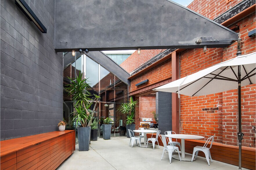 More Photos Of 8870 Washington Blvd, Culver City Loft Creative Space For Sale