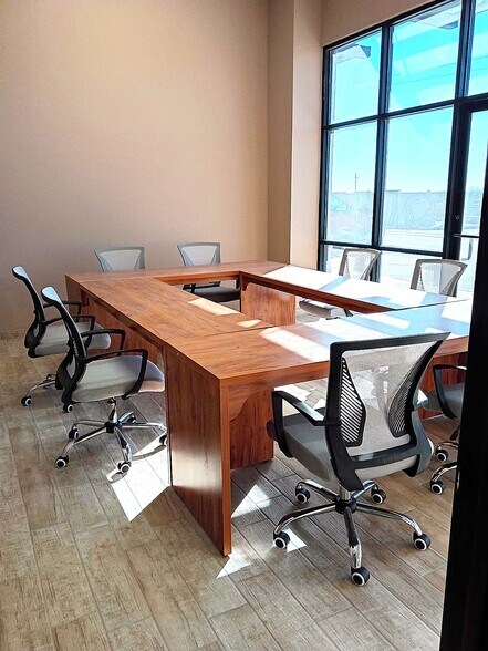 More Photos Of 12710 Montana Ste B-16, El Paso Coworking Space