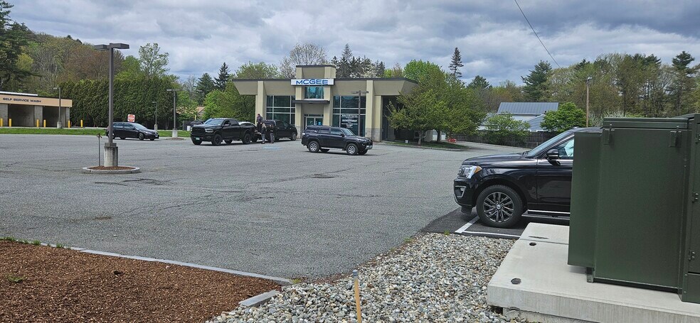 More Photos Of 160 Sykes Mountain Ave, White River Junction Auto Dealership For Sale