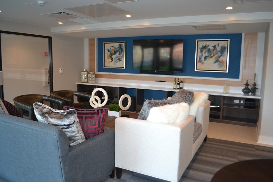 More Photos Of 847 Chicago Ave, Evanston Apartments For Lease