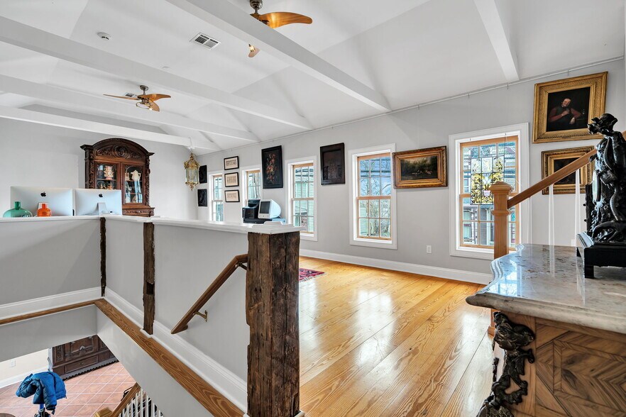 More Photos Of 137 Stockton St, Hightstown Flex For Sale