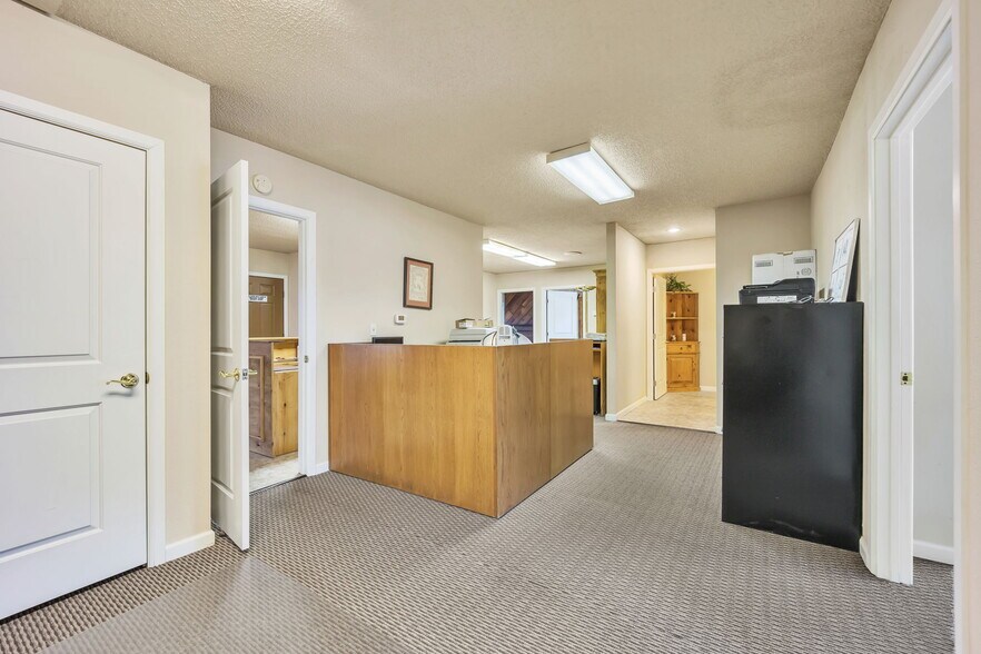 More Photos Of 2123-2125 N Academy Blvd, Colorado Springs Office For Sale
