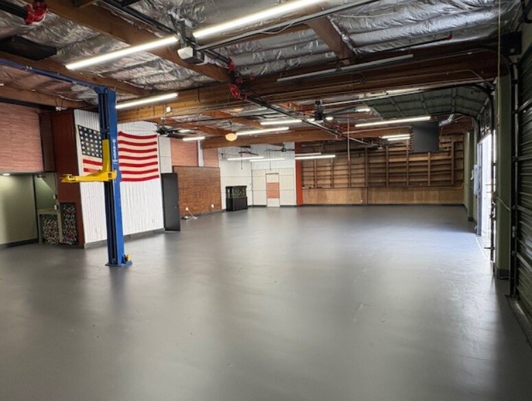 More Photos Of 74 Hamilton Dr, Novato Industrial For Lease