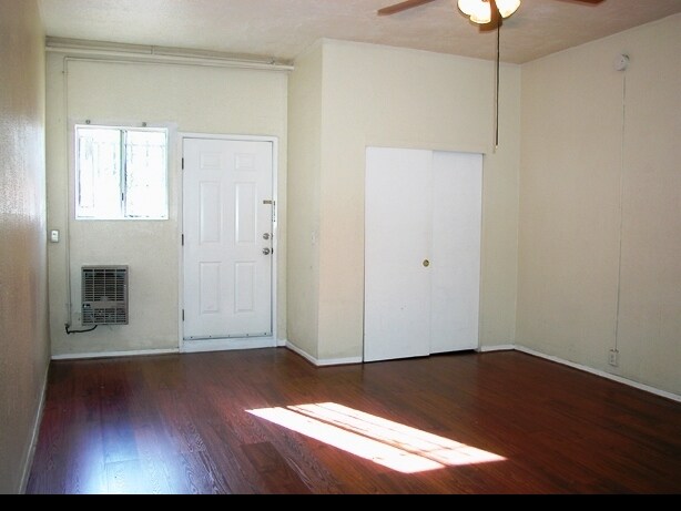 More Photos Of 101 Dudley Ave, Venice Apartments For Sale