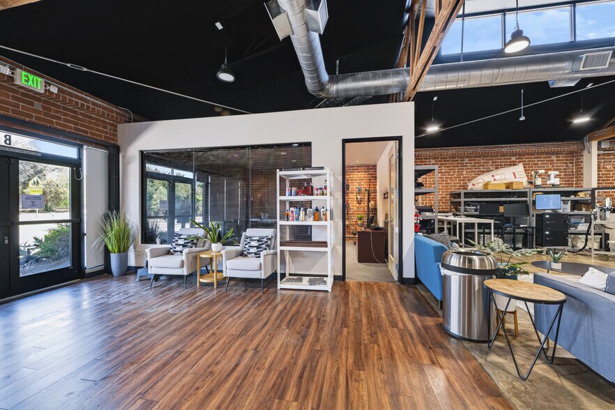 More Photos Of 161 Pasadena Ave, South Pasadena Loft Creative Space For Lease