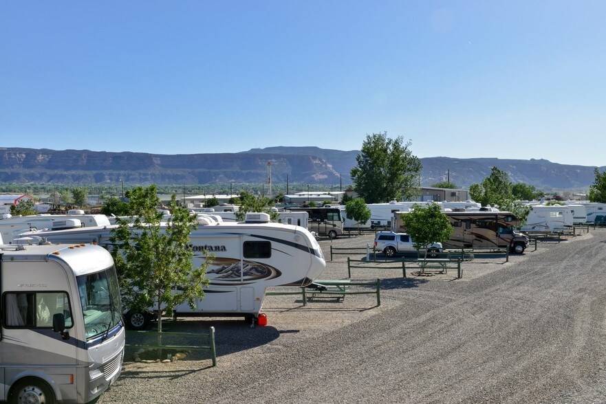 More Photos Of 793 22 Rd, Grand Junction Trailer Camper Park For Sale