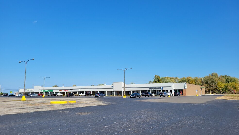 More Photos Of 4102-4208 Lake Rd, Sheffield Lake Unknown For Lease