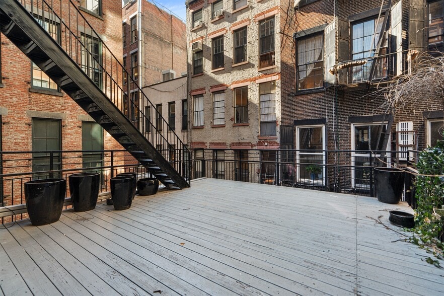 More Photos Of 54 Crosby St, New York Storefront For Lease