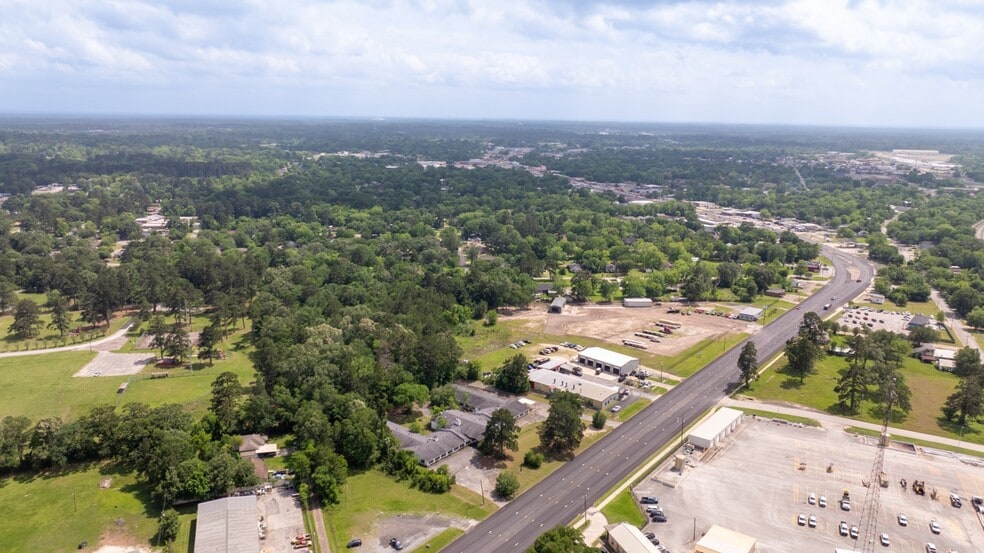 More Photos Of 1712 N Timberland Dr, Lufkin Continuing Care Retirement Community For Sale