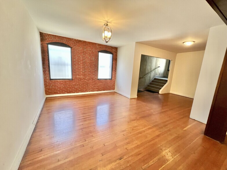 More Photos Of 606 E 6th St, Los Angeles Loft Creative Space For Sale