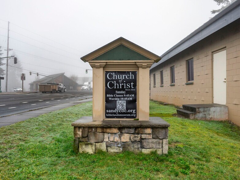 More Photos Of 39590 Pioneer blvd, Sandy Religious Facility For Sale