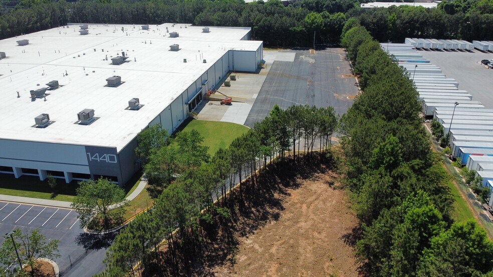 More Photos Of 1446 Rock Mountain Blvd, Stone Mountain Manufacturing For Lease