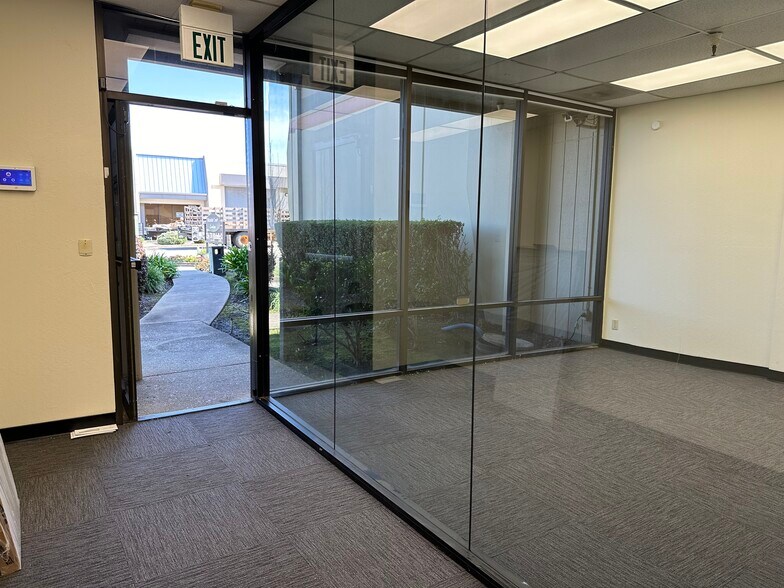 More Photos Of 250-278 Michele Ct, South San Francisco Warehouse For Lease