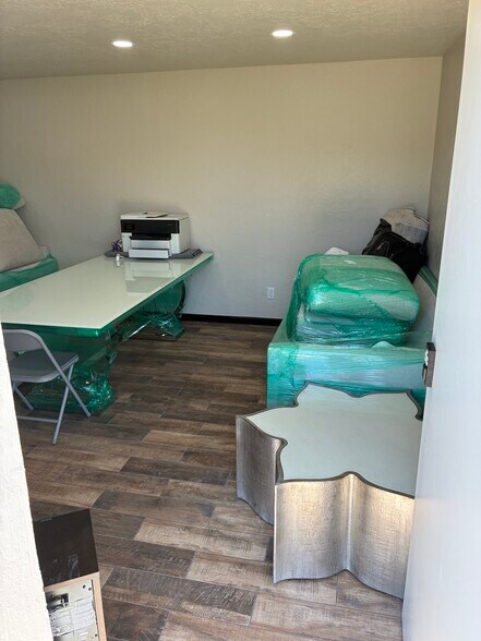 More Photos Of 11671 Maui Ln, Edmond Industrial For Lease
