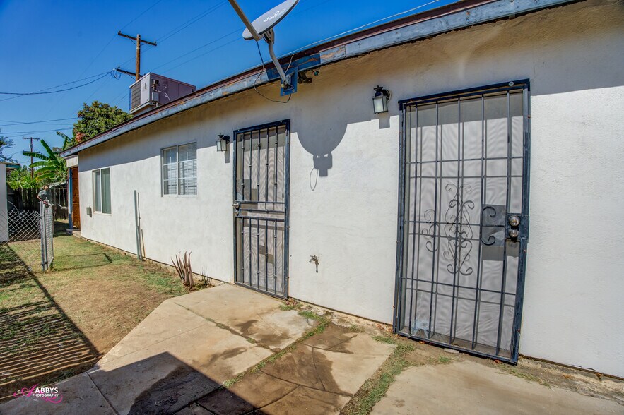More Photos Of 2740 Center St, Bakersfield Multifamily For Sale