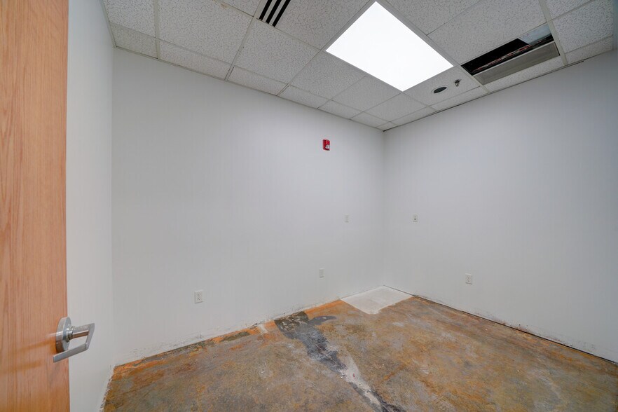 More Photos Of 3725 W 4100 S, Salt Lake City Medical For Sale