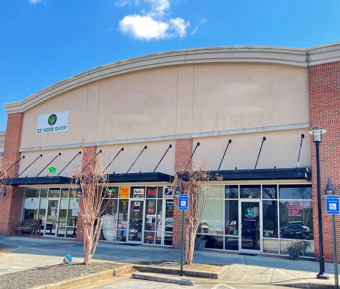 More Photos Of 20-62 Carriage Oaks Dr, Tyrone Storefront For Lease