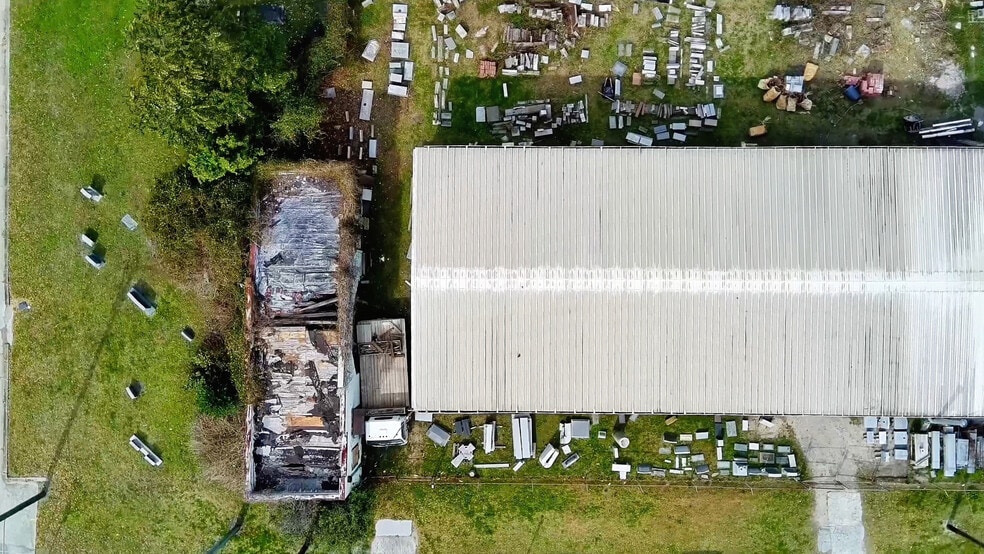 More Photos Of 918 E Broad St, Savannah Warehouse For Sale