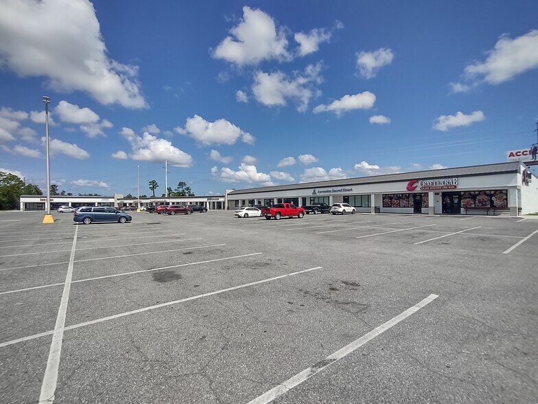 More Photos Of 2499 Martin Luther King Jr Blvd, Panama City Unknown For Lease