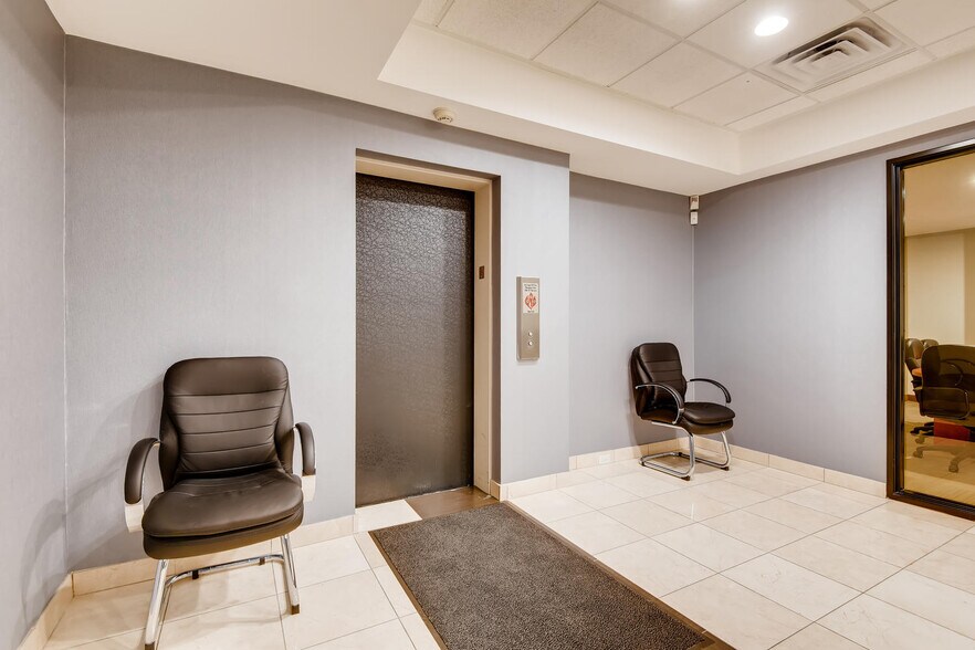 More Photos Of 228 S 4th St, Las Vegas Office For Sale