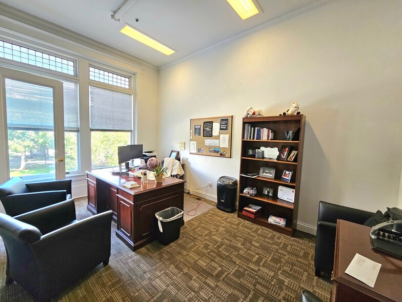 More Photos Of 426-434 Broadway St, Chico Office For Lease