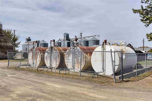 More Photos Of 110 E Broadway Ave, Reardan Service Station For Sale