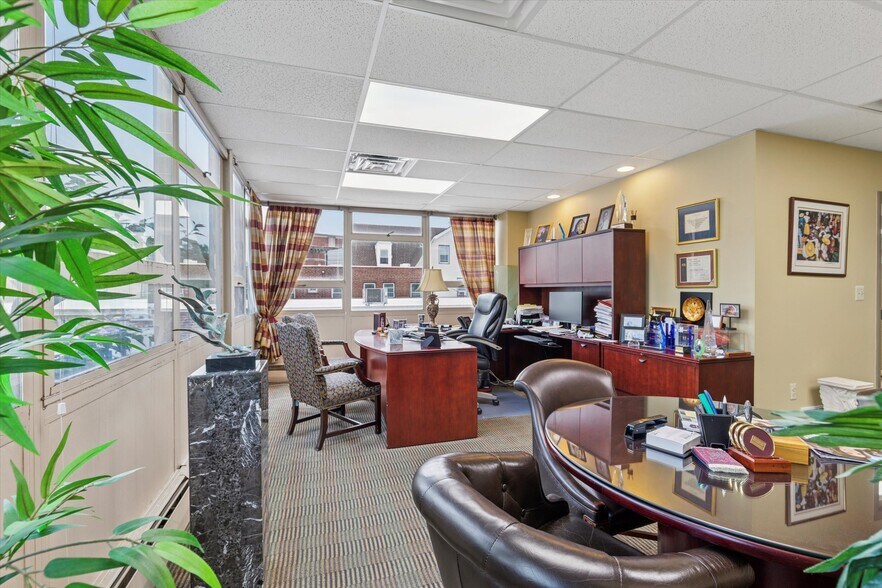 More Photos Of 119 S Easton Rd, Glenside Office For Sale