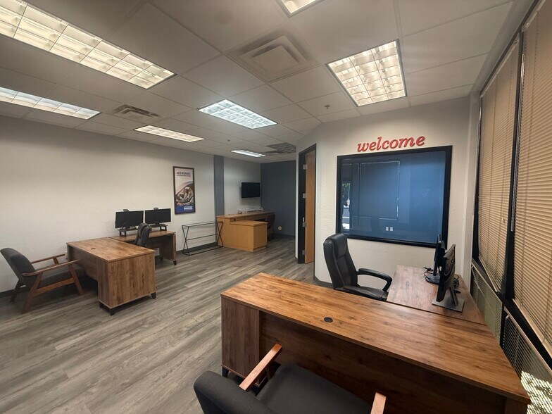 More Photos Of 9280 E Raintree Dr, Scottsdale Office For Sale