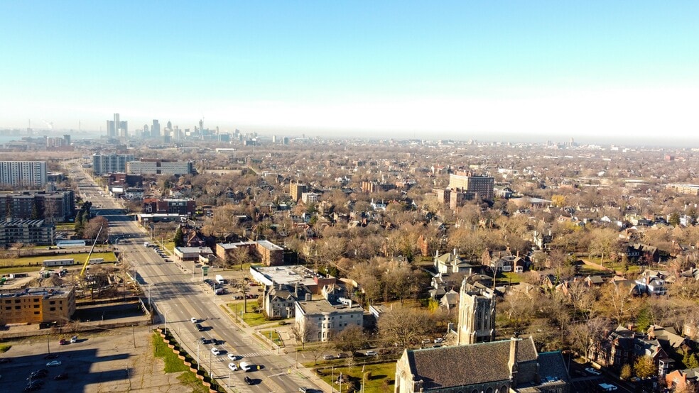 More Photos Of 8701-8735 E Jefferson Ave, Detroit Office Residential For Sale