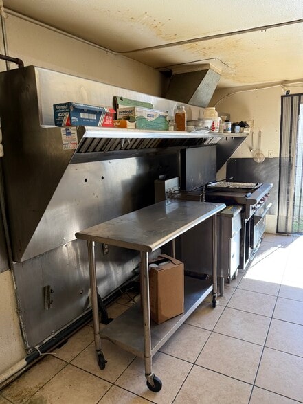 More Photos Of 2530 NE 82ND Ave, Portland Restaurant For Sale