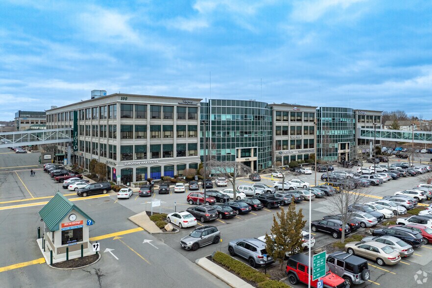 Primary Photo Of 100 Cummings Ctr, Beverly Coworking Space