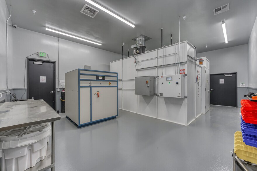 More Photos Of 680 E Glendale Ave, Sparks Warehouse For Sale