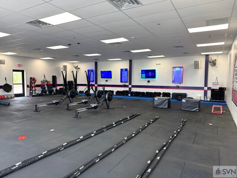 More Photos Of 492 Jimmy Deloach Pky, Savannah Freestanding For Lease