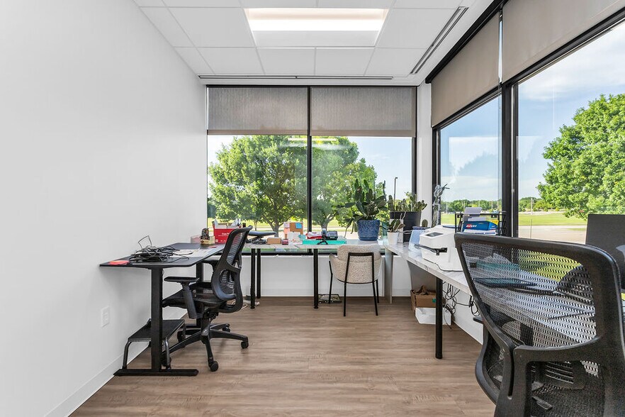More Photos Of 5060 Tennyson Pky, Plano Medical For Sale