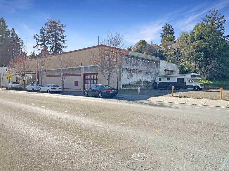 More Photos Of 301 N Petaluma Blvd, Petaluma Freestanding For Lease