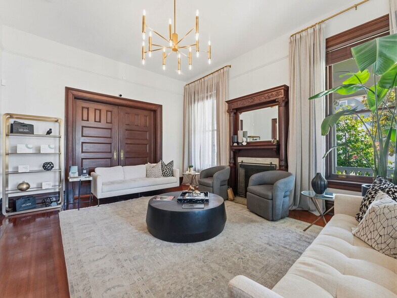 More Photos Of 341 S Plant Ave, Tampa Office Residential For Lease