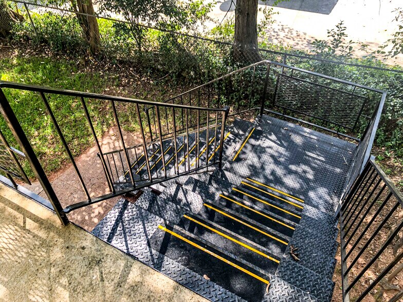 More Photos Of 50 Springdale St, Athens Multifamily For Sale