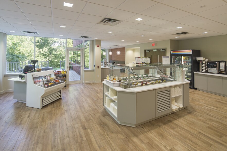 More Photos Of 1475 Dunwoody Dr, West Chester Office For Lease