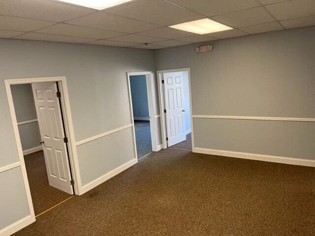 More Photos Of 898 Ethan Allen Hwy, Ridgefield Medical For Sale