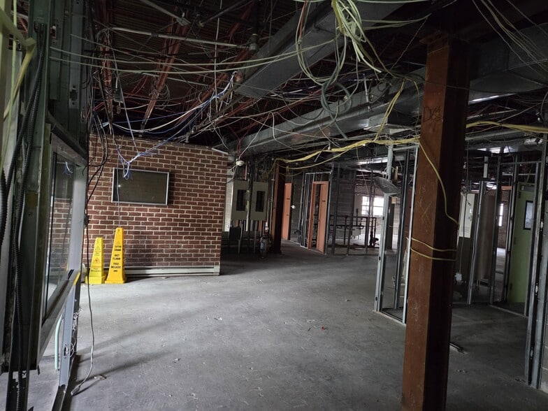 More Photos Of 11112 Northern Blvd, Corona Storefront For Lease