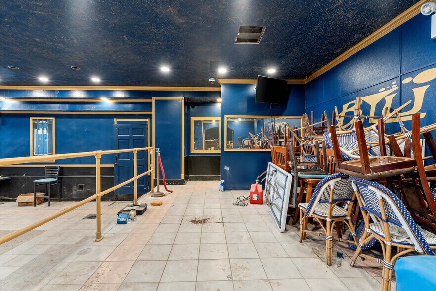 More Photos Of 492 Bay St, Staten Island Storefront Retail Residential For Lease