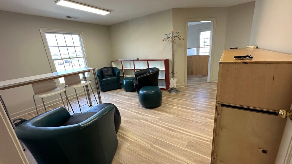 More Photos Of 201 Church St SE, Blacksburg Office Residential For Lease