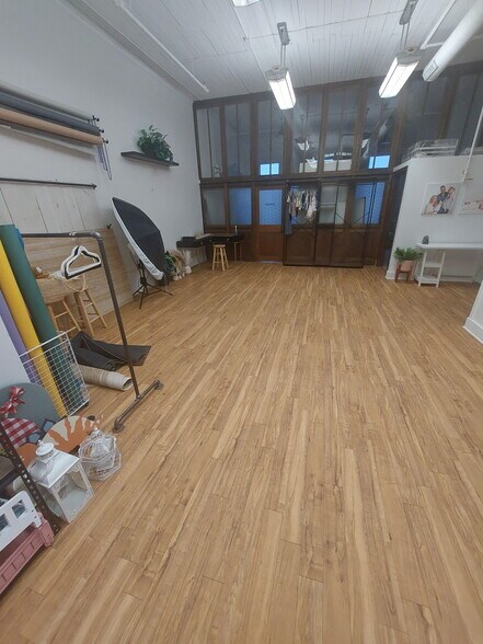 More Photos Of 207-211 E Main St, Watertown Office For Lease