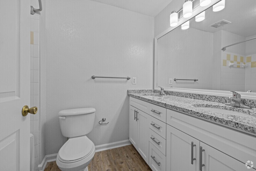 More Photos Of 3816 Banyan Grove Ln, Virginia Beach Apartments For Sale