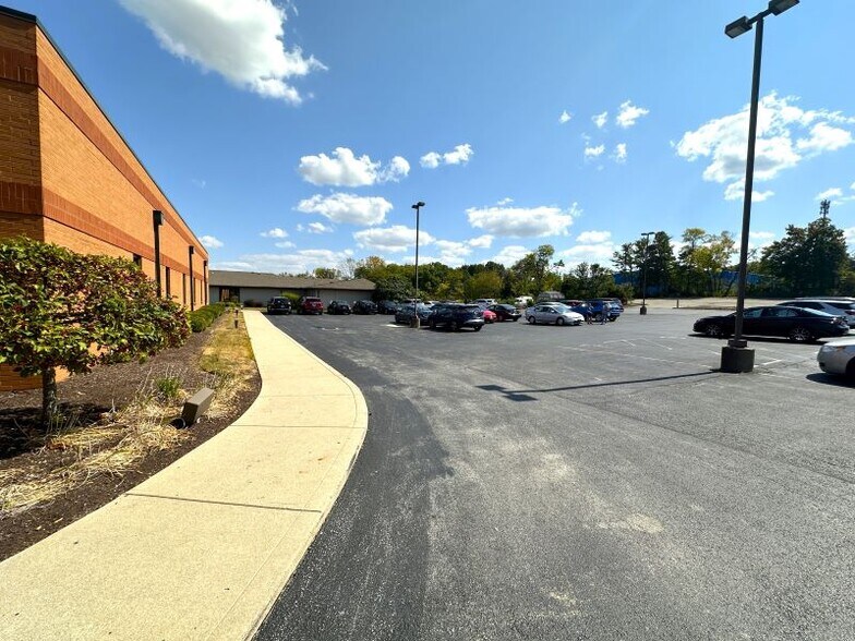 More Photos Of 20 W Wenger Rd, Englewood Medical For Lease