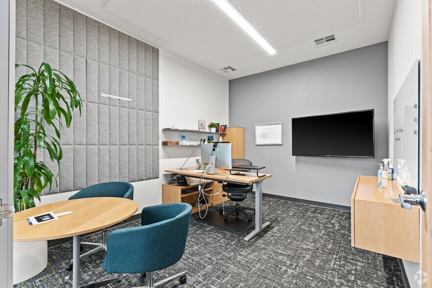 More Photos Of 699 Veterans Blvd, Redwood City Office For Lease