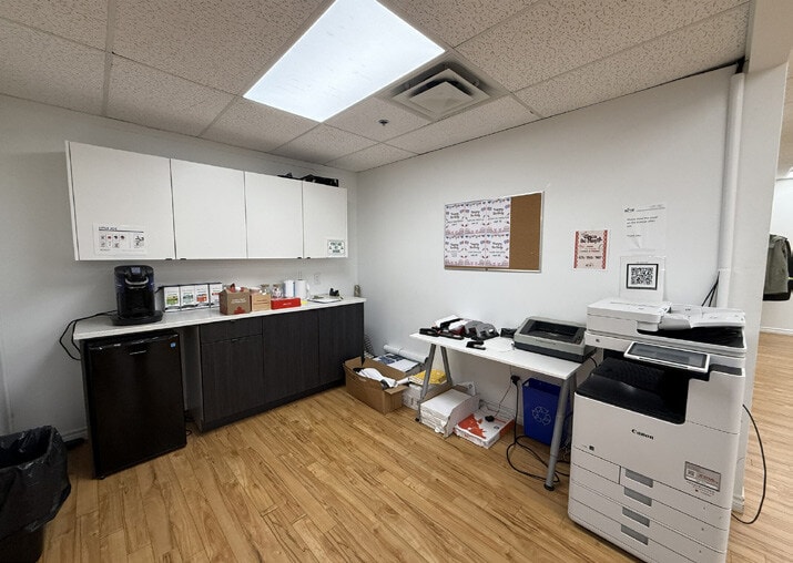 More Photos Of 20-24 Akerley Blvd, Dartmouth Distribution For Lease
